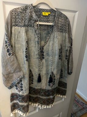 Roller Rabbit Blue Patterned Shirt with Navy Motif